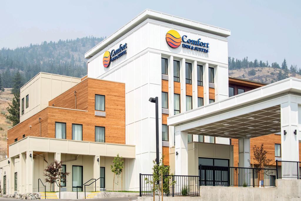 Comfort Inn & Suites Мерит Екстериор снимка
